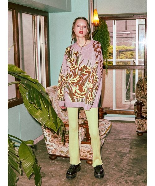 jouetie（ジュエティ）の「ランダムリブフィットフレアニットパンツ（その他パンツ・レディース・ブラック/レッド/グリーン/ブルー/パープル・MEDIUM）」の6枚目の写真