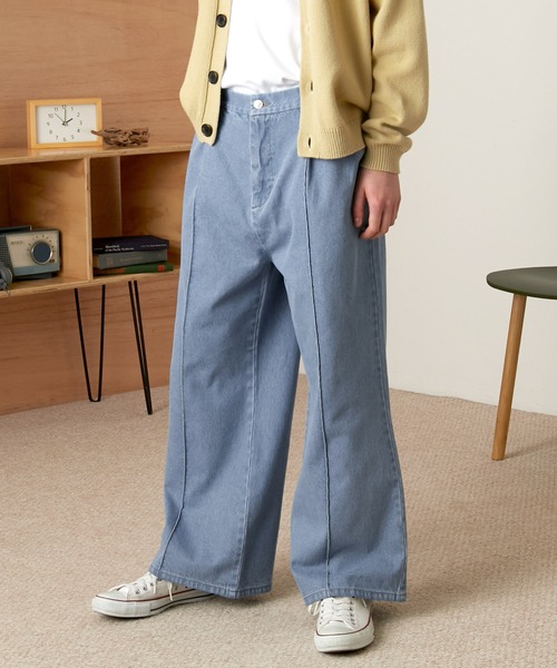 EMMA CLOTHES（エマクローズ）の「ピンタックプリーツ ブーツカットセミフレアワイドシルエットカツラギ/デニムパンツ（デニムパンツ・メンズ・ブラック/インディゴブルー/アイボリー/ライトインディゴブルー・M/L）」の6枚目の写真