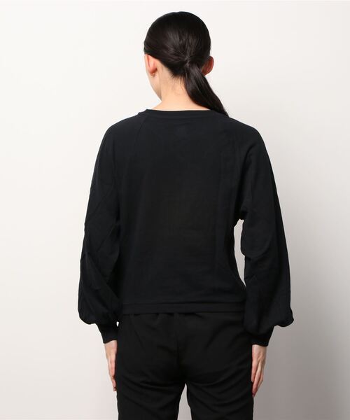 GAP(ギャップ)の「カーボナイズド ジャージー ボリュームスリーブ Tシャツ(Tシャツ/カットソー・レディース・ブラック/ブルー/グリーン/ホワイト系その他・S/M/L/XL/XS/XXS)」の6枚目の写真