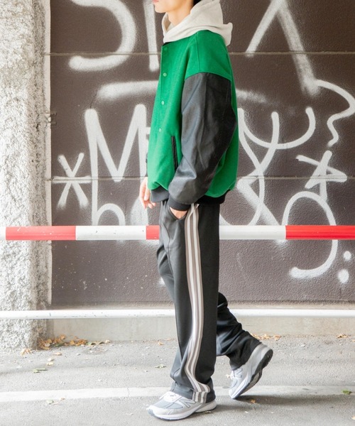 WEGO（ウィゴー）の「WEGO/カラーライントラックパンツ（スウェットパンツ・メンズ・グリーン/レッド/ブラック・MEDIUM/LARGE）」の5枚目の写真