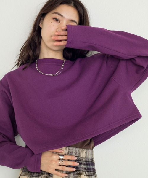 w closet（ダブルクローゼット）の「【新色追加】スエットクルーショートカーディガン（カーディガン/ボレロ・レディース・スモークグレー/スミクロ/ダークグリーン/パープル・FREE）」の4枚目の写真