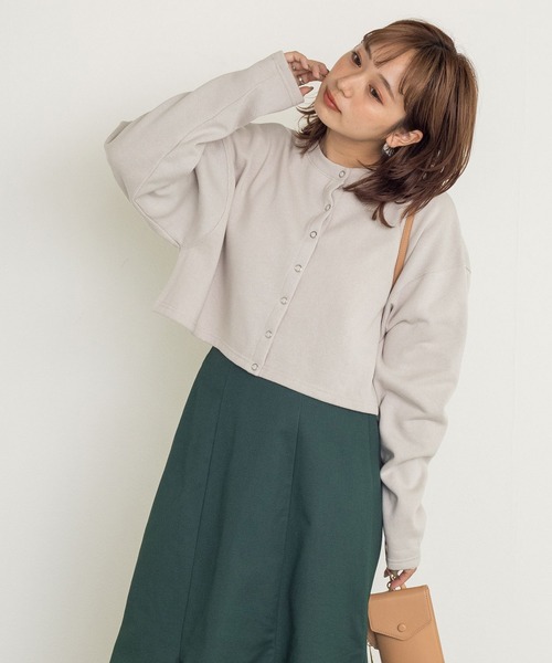 w closet（ダブルクローゼット）の「【新色追加】スエットクルーショートカーディガン（カーディガン/ボレロ・レディース・スモークグレー/スミクロ/ダークグリーン/パープル・FREE）」の13枚目の写真