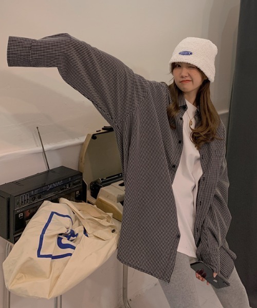 KOR（ケーオーアール）の「チェック柄　オーバーサイズシャツ（シャツ/ブラウス・レディース・ブラック系/イエロー系・FREE）」の8枚目の写真