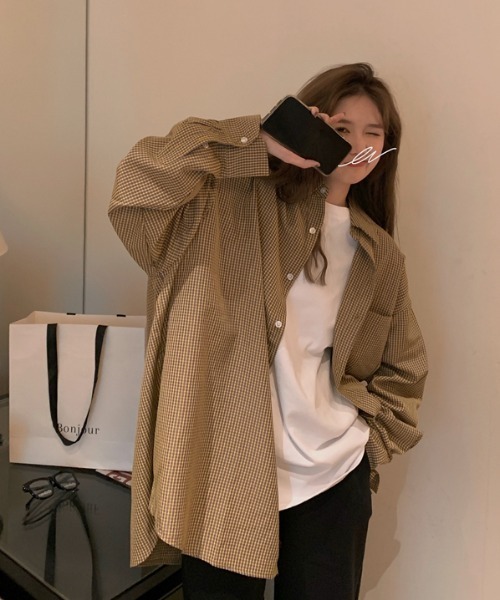 KOR（ケーオーアール）の「チェック柄　オーバーサイズシャツ（シャツ/ブラウス・レディース・ブラック系/イエロー系・FREE）」の12枚目の写真