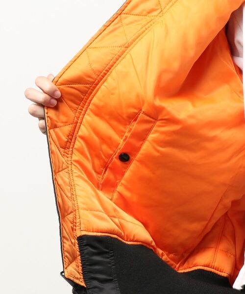 N.（N. Natural Beauty Basic）（エヌエヌナチュラルビューティーベーシック）の「【ＡＬＰＨＡ】ＭＡ－１　ＣＯＲＥ　ＳＰＥＣ（MA-1・レディース・グレー/ブラック・SMALL）」の5枚目の写真