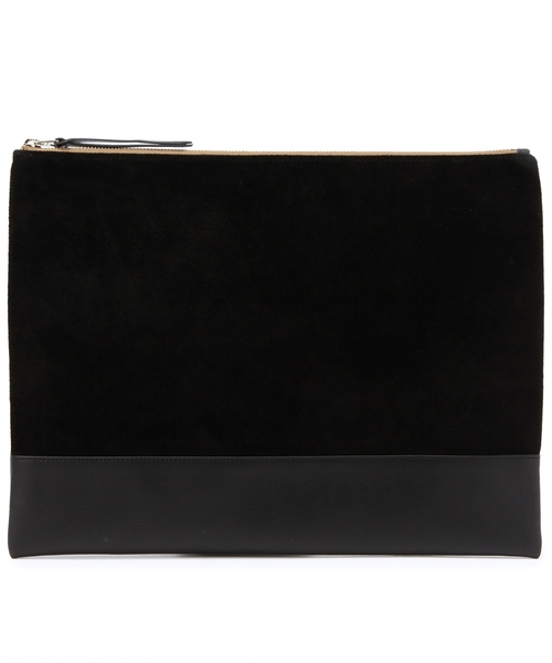 BEAUTY&YOUTH UNITED ARROWS(ビューティーアンドユースユナイテッドアローズ)の「BY ビッグ コンビ レザークラッチバッグ(クラッチバッグ・メンズ・ブラック/ネイビー・フリー)」の1枚目の写真