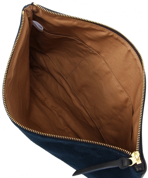 BEAUTY&YOUTH UNITED ARROWS(ビューティーアンドユースユナイテッドアローズ)の「BY ビッグ コンビ レザークラッチバッグ(クラッチバッグ・メンズ・ブラック/ネイビー・フリー)」の9枚目の写真