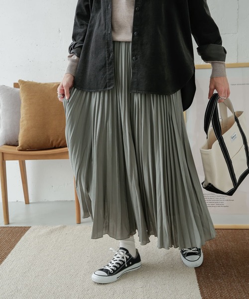 URBAN RESEARCH DOORS（アーバンリサーチドアーズ）の「ランダムプリーツスカート（スカート・レディース・チャコールグレー/ライトグレー/カーキ・ONE）」の6枚目の写真