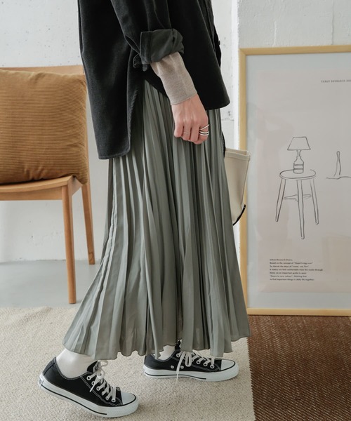URBAN RESEARCH DOORS（アーバンリサーチドアーズ）の「ランダムプリーツスカート（スカート・レディース・チャコールグレー/ライトグレー/カーキ・ONE）」の8枚目の写真
