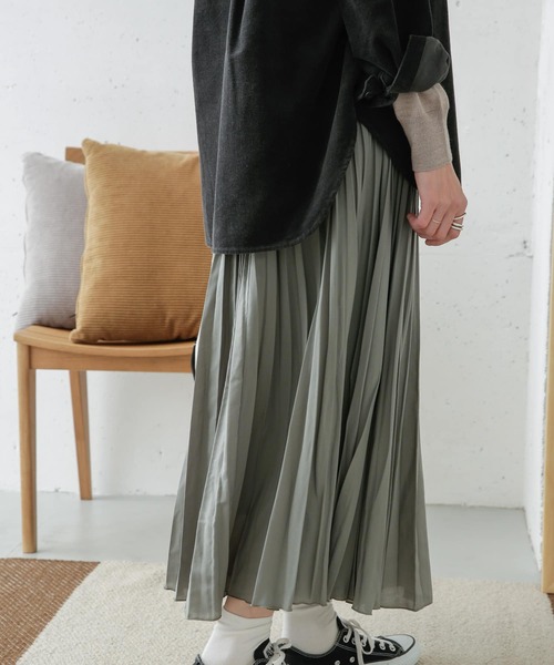 URBAN RESEARCH DOORS（アーバンリサーチドアーズ）の「ランダムプリーツスカート（スカート・レディース・チャコールグレー/ライトグレー/カーキ・ONE）」の9枚目の写真