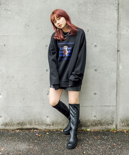 RASVOA(ラスボア)の「Dogフォトトレーナー(スウェット・レディース・ブラック/グレー・FREE)」の4枚目の写真