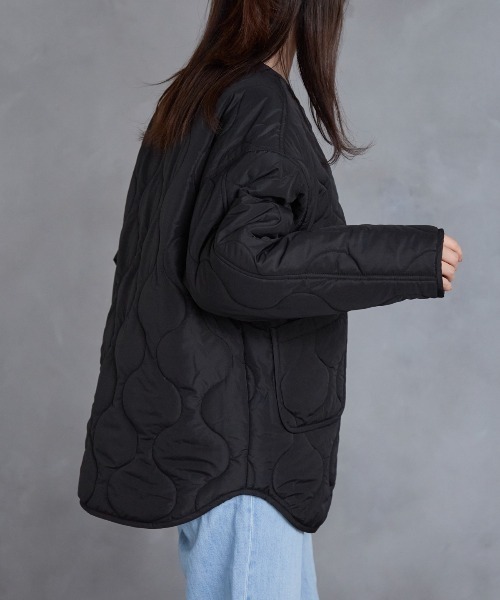 レッドヴァレンティノ　ヴァレンチノ　キルティングジャケット　ノーカラー レッドヴァレンティノ ヴァレンチノ キルティングジャケット