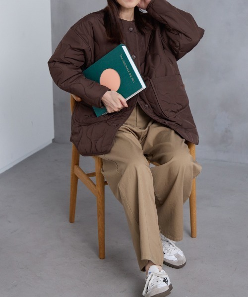 TRIANGLE PALETTE（トライアングルパレット）の「ノーカラー キルティング ジャケット（ノーカラージャケット・レディース・アイボリー/ブラック/カーキ/モカ/オリーブ/グレイッシュベージュ/ホワイト系/ブラック系/ブラウン・FREE）」の10枚目の写真