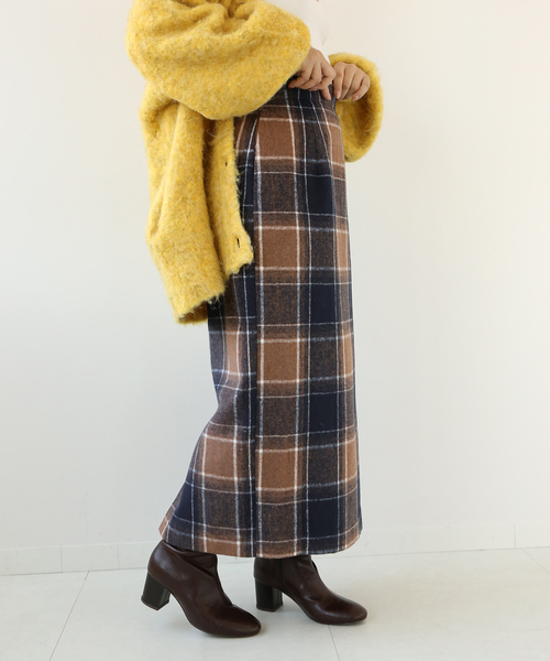 Simplicite(サンプリシテ)の「シャギーチェックスカート◆(スカート・レディース・ブラウン/ネイビー・SMALL/MEDIUM)」の1枚目の写真