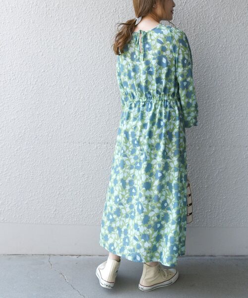 SHIPS any（シップス エニィ）の「SHIPS any:〈ウォッシャブル〉Longchamp フラワー プリント バック リボン ギャザー ワンピース（ワンピース・レディース・ネイビー/グリーン・ONE SIZE）」の17枚目の写真