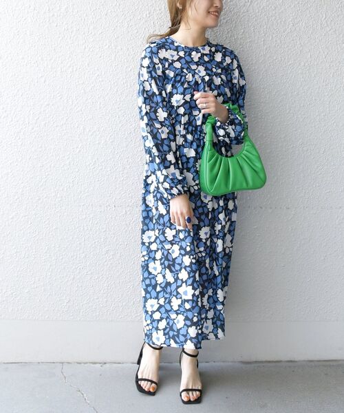 SHIPS any（シップス エニィ）の「SHIPS any:〈ウォッシャブル〉Longchamp フラワー プリント バック リボン ギャザー ワンピース（ワンピース・レディース・ネイビー/グリーン・ONE SIZE）」の21枚目の写真