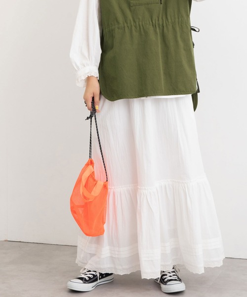 POU DOU DOU(プードゥドゥ)の「ローティアードスカート(スカート・レディース・ブラック/ベージュ/オフホワイト・3)」の4枚目の写真