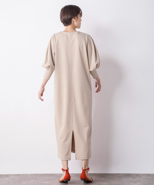 CIENA（シエナ）の「配色ステッチコクーンカットワンピース（ワンピース・レディース・ブラック/ベージュ・FREE）」の12枚目の写真