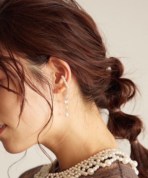 Kana（カナ）の「パール フープ ドロップ 結婚式 お呼ばれ イヤーカフ（イヤーカフ・レディース・シルバー/ゴールド・フリー）」の5枚目の写真