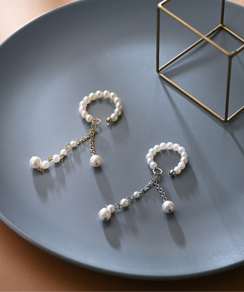 Kana（カナ）の「パール フープ ドロップ 結婚式 お呼ばれ イヤーカフ（イヤーカフ・レディース・シルバー/ゴールド・フリー）」の3枚目の写真