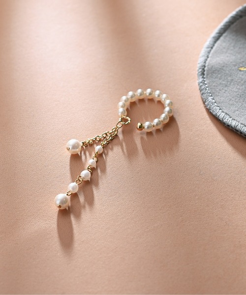 Kana（カナ）の「パール フープ ドロップ 結婚式 お呼ばれ イヤーカフ（イヤーカフ・レディース・シルバー/ゴールド・フリー）」の15枚目の写真