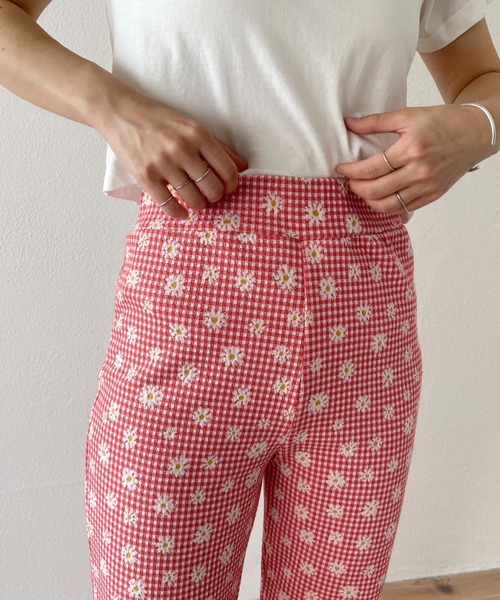 wee9s(ウィークス)の「daisy flare pants / デイジーフレアパンツ(スウェットパンツ・レディース・ブラック/レッド・FREE)」の22枚目の写真