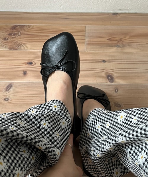 wee9s(ウィークス)の「daisy flare pants / デイジーフレアパンツ(スウェットパンツ・レディース・ブラック/レッド・FREE)」の17枚目の写真