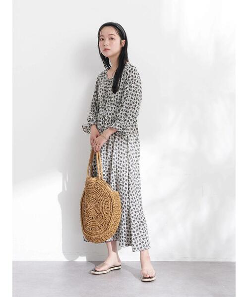 earth music&ecology（アースミュージックアンドエコロジー）の「フラワーVネックハオリワンピース（ワンピース・レディース・ブラック/レッド系その他5・FREE）」の16枚目の写真