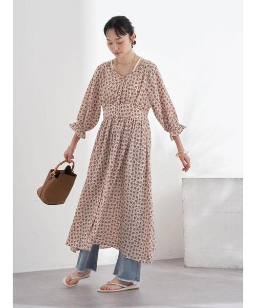 earth music&ecology（アースミュージックアンドエコロジー）の「フラワーVネックハオリワンピース（ワンピース・レディース・ブラック/レッド系その他5・FREE）」の20枚目の写真