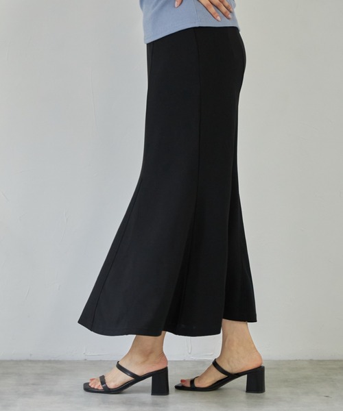 deux amour（ドゥーザムール）の「マーメイドスカート（スカート・レディース・ベージュ/ライム/ブラック・MEDIUM）」の2枚目の写真