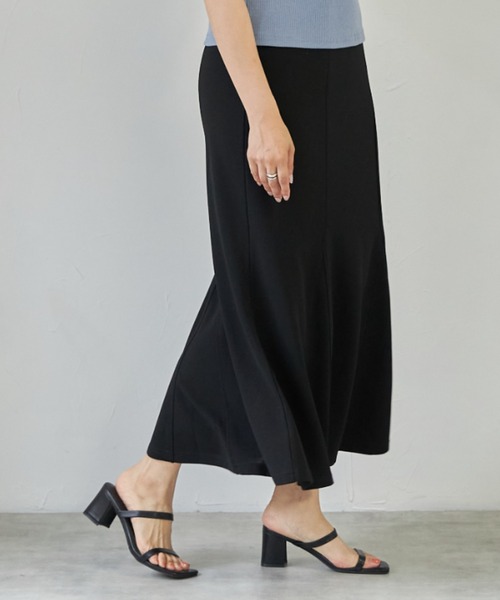 deux amour（ドゥーザムール）の「マーメイドスカート（スカート・レディース・ベージュ/ライム/ブラック・MEDIUM）」の5枚目の写真