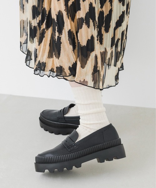 EVOL（イーボル）の「【EVOL】2段ソール厚底コインローファー IT9863（ローファー・レディース・ブラック/アイボリー/ブラック系その他・LL/S/M/L）」の22枚目の写真