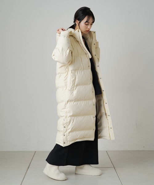 Omekashi(オメカシ)の「【earthy_】ロングハイブリットダウンコート(ダウンジャケット/コート・レディース・ブラック/オフホワイト/イエロー・S/M)」の1枚目の写真