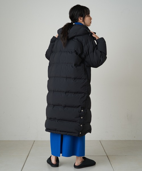 Omekashi(オメカシ)の「【earthy_】ロングハイブリットダウンコート(ダウンジャケット/コート・レディース・ブラック/オフホワイト/イエロー・S/M)」の7枚目の写真