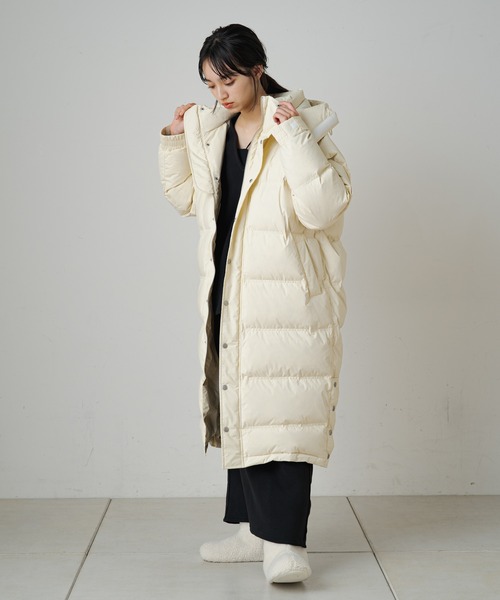 Omekashi(オメカシ)の「【earthy_】ロングハイブリットダウンコート(ダウンジャケット/コート・レディース・ブラック/オフホワイト/イエロー・S/M)」の15枚目の写真