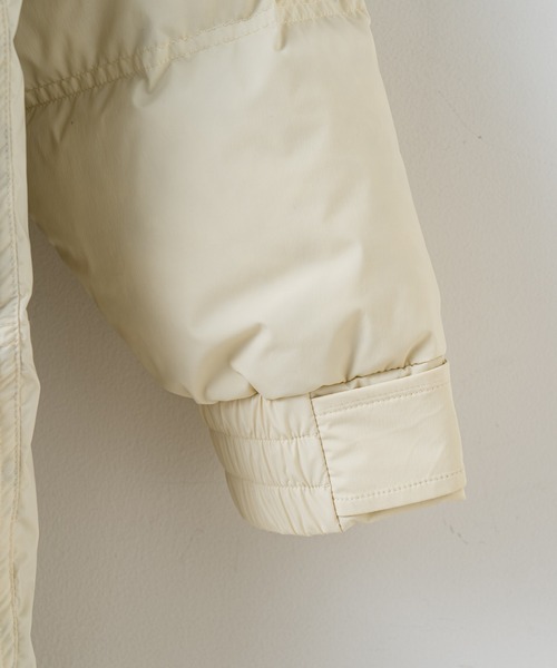 Omekashi(オメカシ)の「【earthy_】ロングハイブリットダウンコート(ダウンジャケット/コート・レディース・ブラック/オフホワイト/イエロー・S/M)」の22枚目の写真