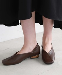 アシメパンプス