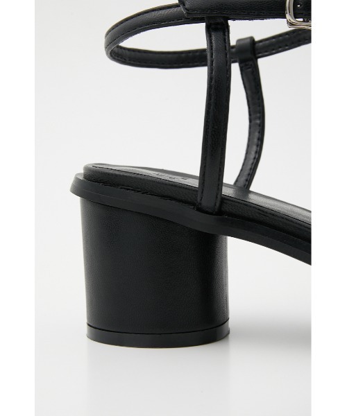 SLY(スライ)の「CROSS THIN STRAP SANDAL クロスシン ストラップ サンダル(サンダル・レディース・ブラック/アイボリー・LARGE/MEDIUM/SMALL)」の17枚目の写真