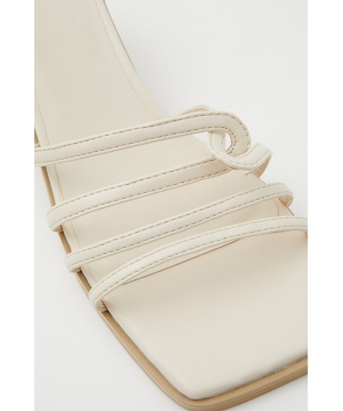 SLY(スライ)の「CROSS THIN STRAP SANDAL クロスシン ストラップ サンダル(サンダル・レディース・ブラック/アイボリー・LARGE/MEDIUM/SMALL)」の9枚目の写真
