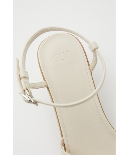 SLY(スライ)の「CROSS THIN STRAP SANDAL クロスシン ストラップ サンダル(サンダル・レディース・ブラック/アイボリー・LARGE/MEDIUM/SMALL)」の10枚目の写真