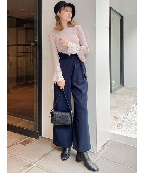 dazzlin(ダズリン)の「ヘムレースフレアニットトップス(ニット/セーター・レディース・ピンク/オフホワイト/ブラウン/ブラック・FREE)」の21枚目の写真