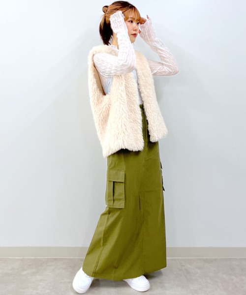 w closet（ダブルクローゼット）の「ボリュームフェイクファー