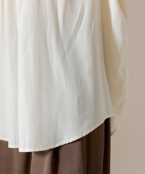 mline（エムライン）の「[mline]肩開きタックブラウス（シャツ/ブラウス・レディース・ベージュ/アイボリー・FREE）」の19枚目の写真