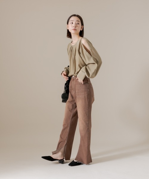 mline（エムライン）の「[mline]肩開きタックブラウス（シャツ/ブラウス・レディース・ベージュ/アイボリー・FREE）」の5枚目の写真