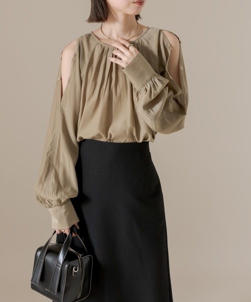 mline（エムライン）の「[mline]肩開きタックブラウス（シャツ/ブラウス・レディース・ベージュ/アイボリー・FREE）」の17枚目の写真