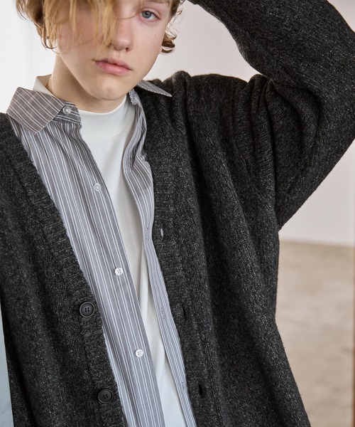 EMMA CLOTHES（エマクローズ）の「メランジウール混モヘアライク ロールアップ ルーズオーバーニットカーディガン  EMMA CLOTHES（カーディガン/ボレロ・メンズ・ブラック系/ブラウン系/ダークグリーン系・M/L）」の10枚目の写真