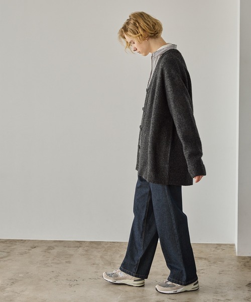 EMMA CLOTHES（エマクローズ）の「メランジウール混モヘアライク ロールアップ ルーズオーバーニットカーディガン  EMMA CLOTHES（カーディガン/ボレロ・メンズ・ブラック系/ブラウン系/ダークグリーン系・M/L）」の13枚目の写真