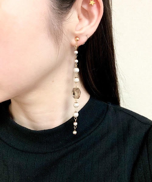 【studio wave】蒔絵貝パールとスモーキークォーツのロングイヤリング（イヤリング）｜tone（トーン） pattayablatt.com