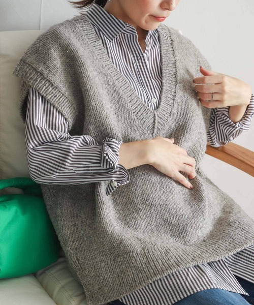 URBAN RESEARCH DOORS（アーバンリサーチドアーズ）の「コットンレギュラーカラーオーバーシャツ（シャツ/ブラウス・レディース・ブラウン/オフホワイト/ネイビー・MEDIUM）」の20枚目の写真