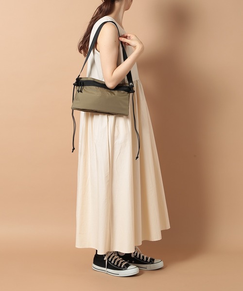 FREDRIK PACKERS（フレドリックパッカーズ）の「【FREDRIK PACKERS】420D UTILITY SACK M（ショルダーバッグ・メンズ・ブラック/オリーブ/シルバー/カーキ・FREE）」の11枚目の写真